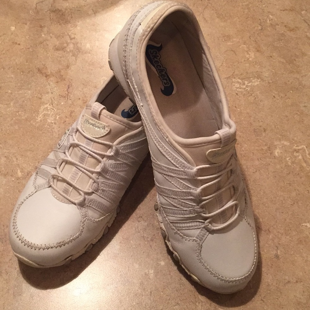 Sketchers slip on white sneakers